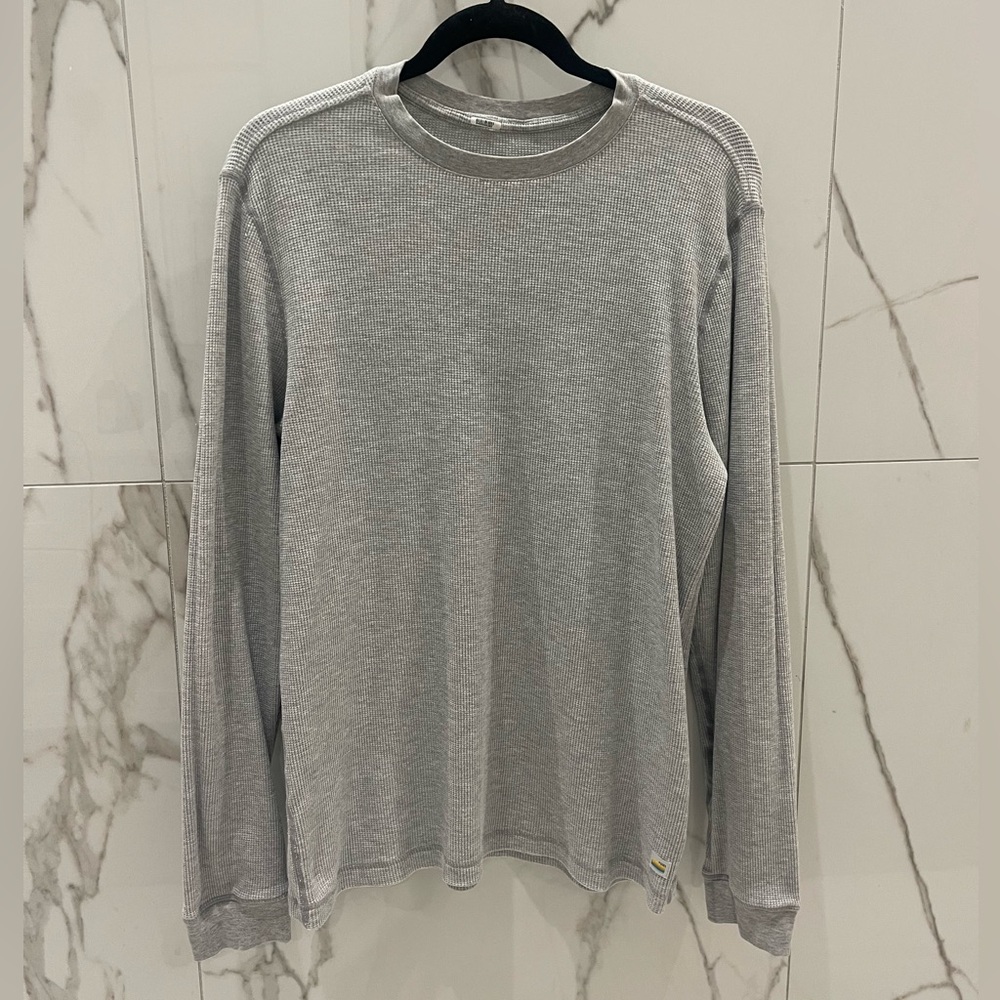 Vuori Shirt Mens Large Gray Waffle Knit Crew Neck Thermal Pullover Casual V176